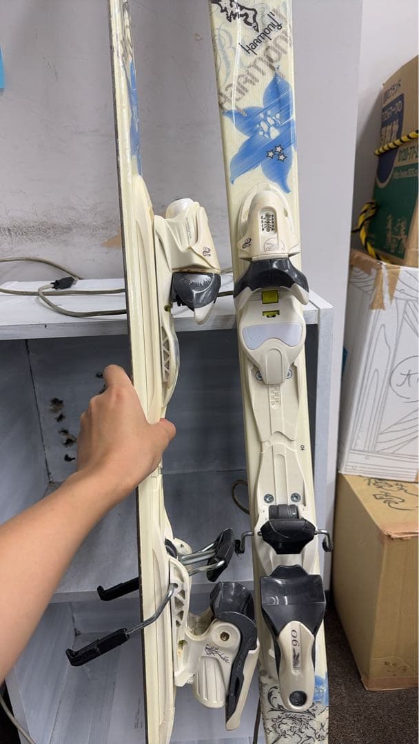 スキー 板 ジュニア 大人 キッズ ビンディング付き 型落ち 146cm