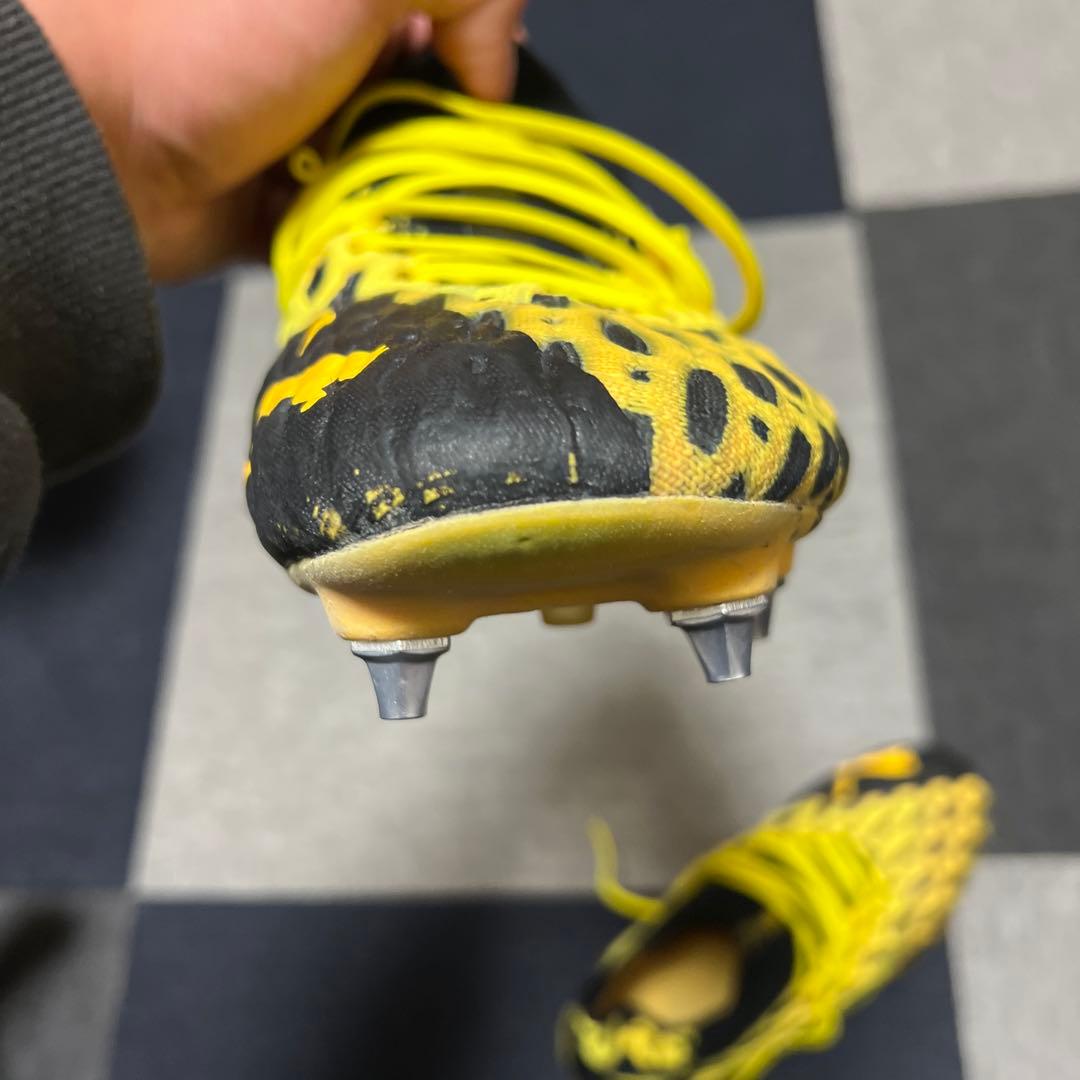 サッカースパイク プーマ SG
