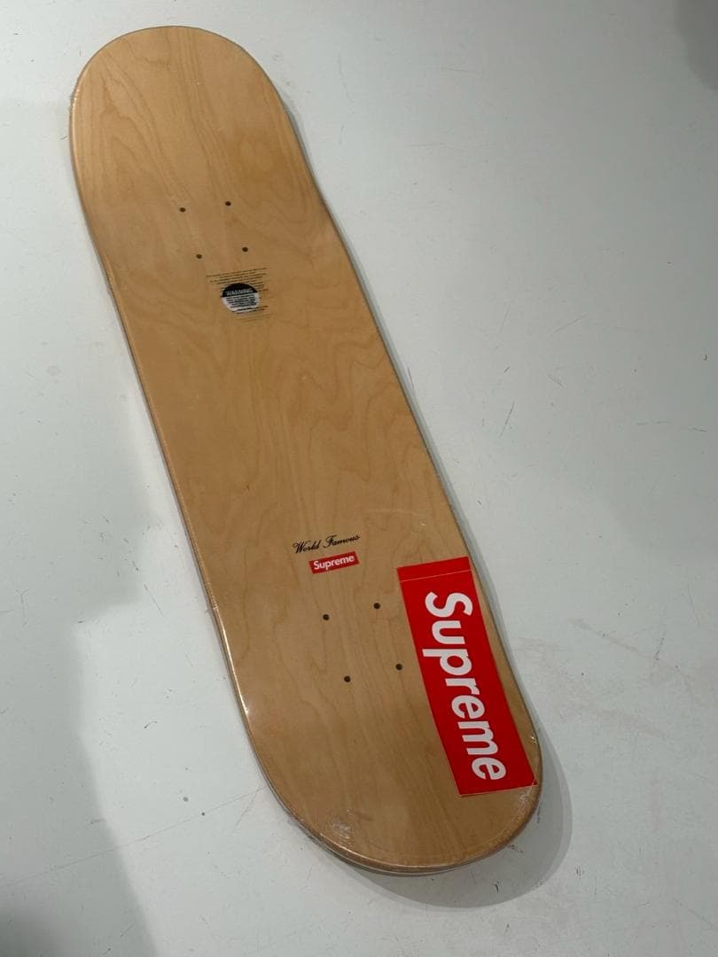 Supreme スケボーデッキ　シュプリーム 立体ロゴ