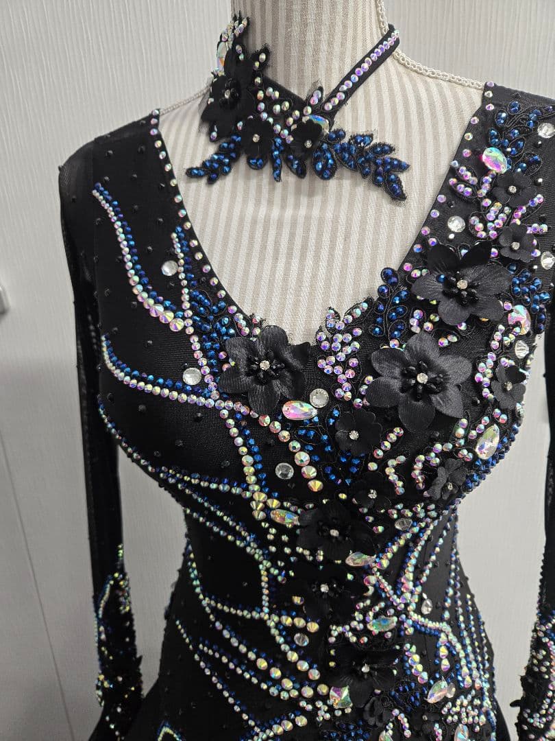 美品、社交ダンスドレス 黒 ビーズ装飾