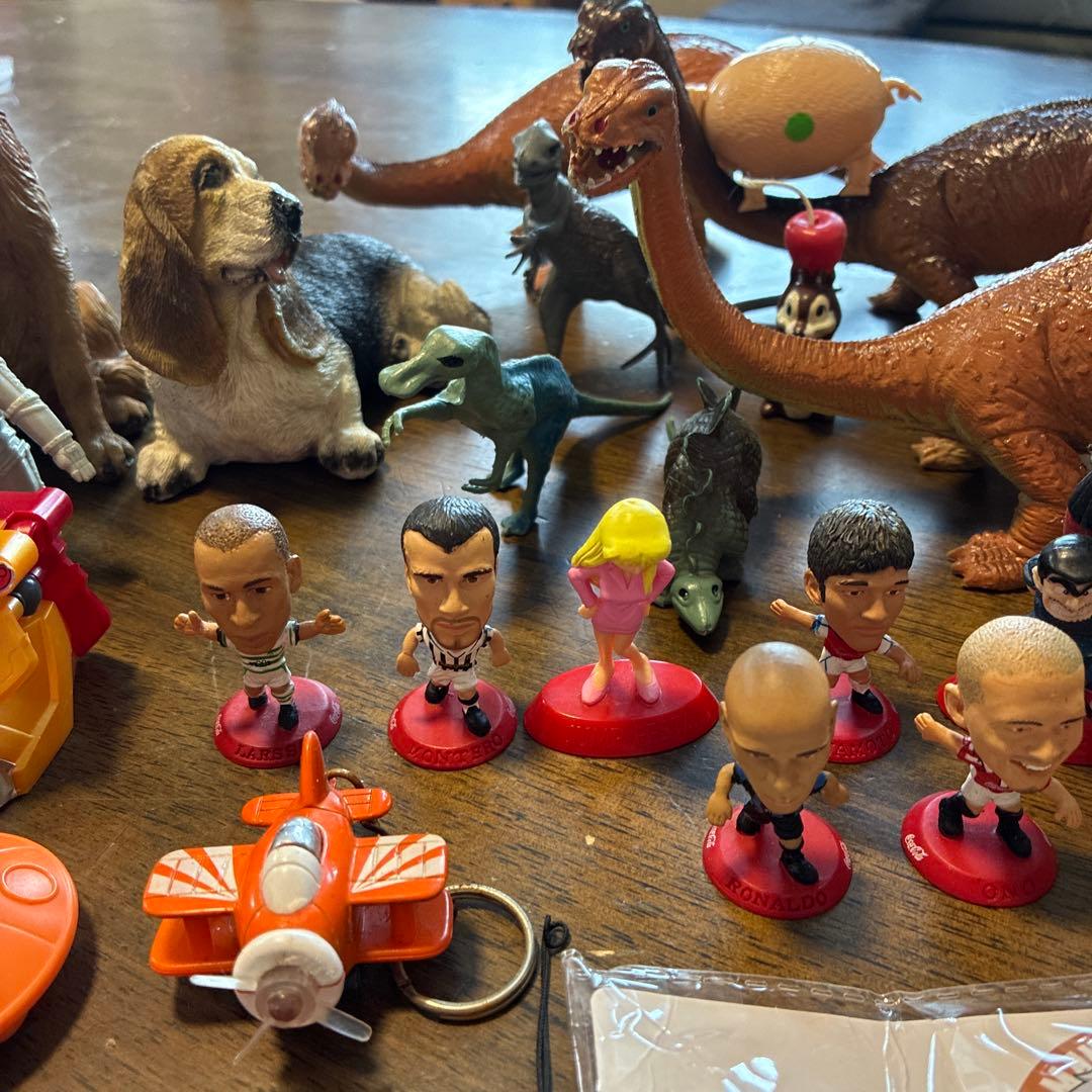 フィギュアセット ミッキー・恐竜・犬など