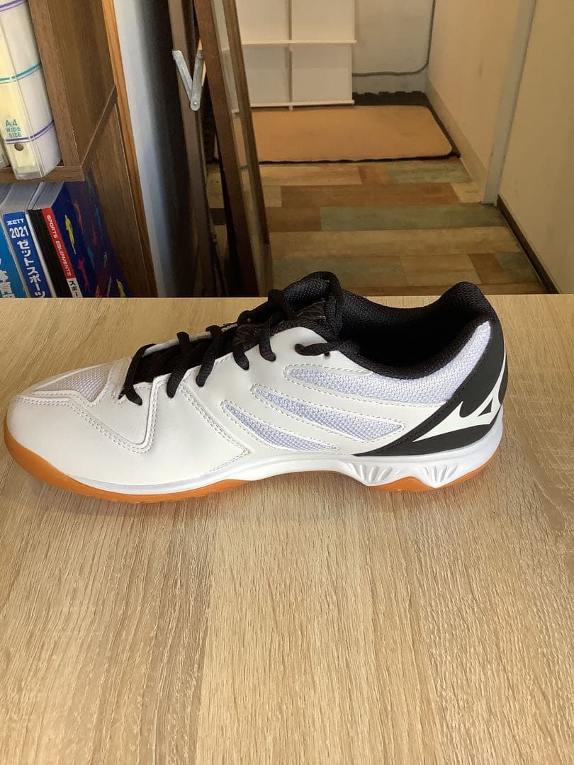 MIZUNO バレーボールシューズ サンダーブレード3 白黒ゴールド 25㎝