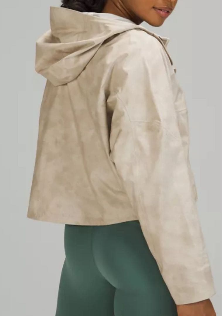 ウォーキング・ランニングウェア lululemon Rain Chaser Jacket M size