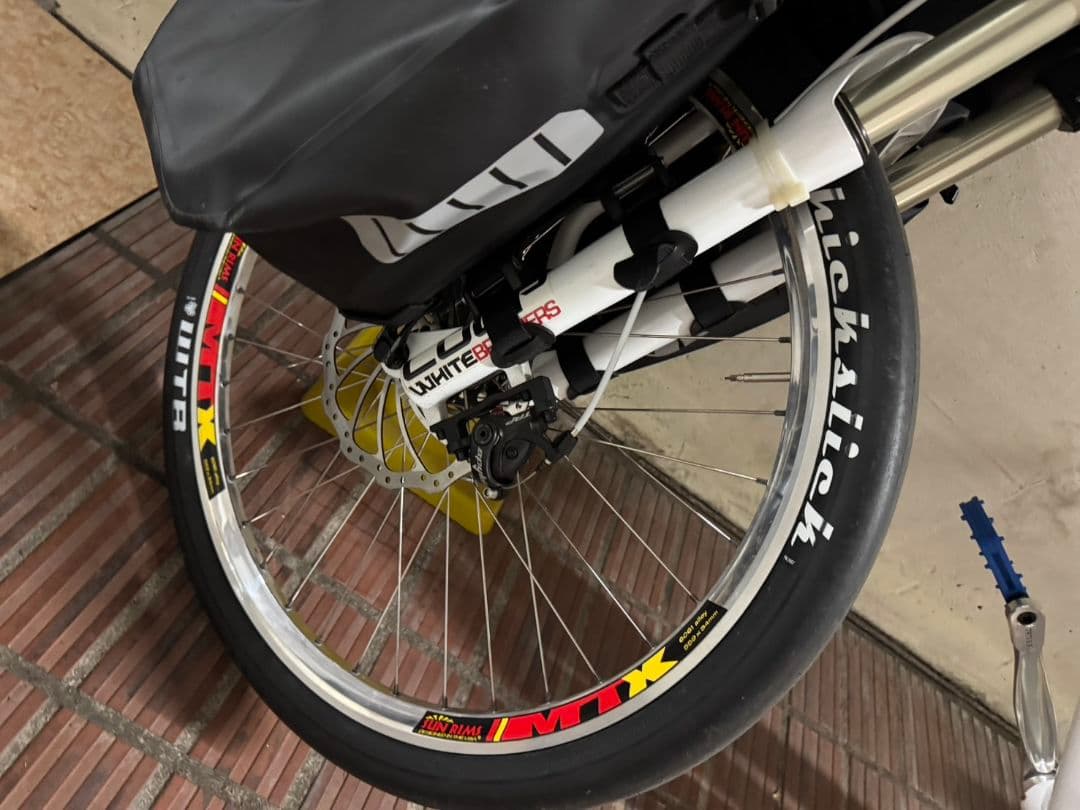 タンデム自転車 ホワイト フルサスペンション