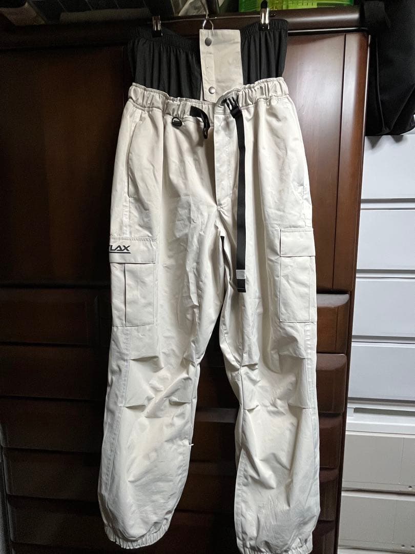 スノボウェア　OUTLAX アノラックジャケット XL ホワイト