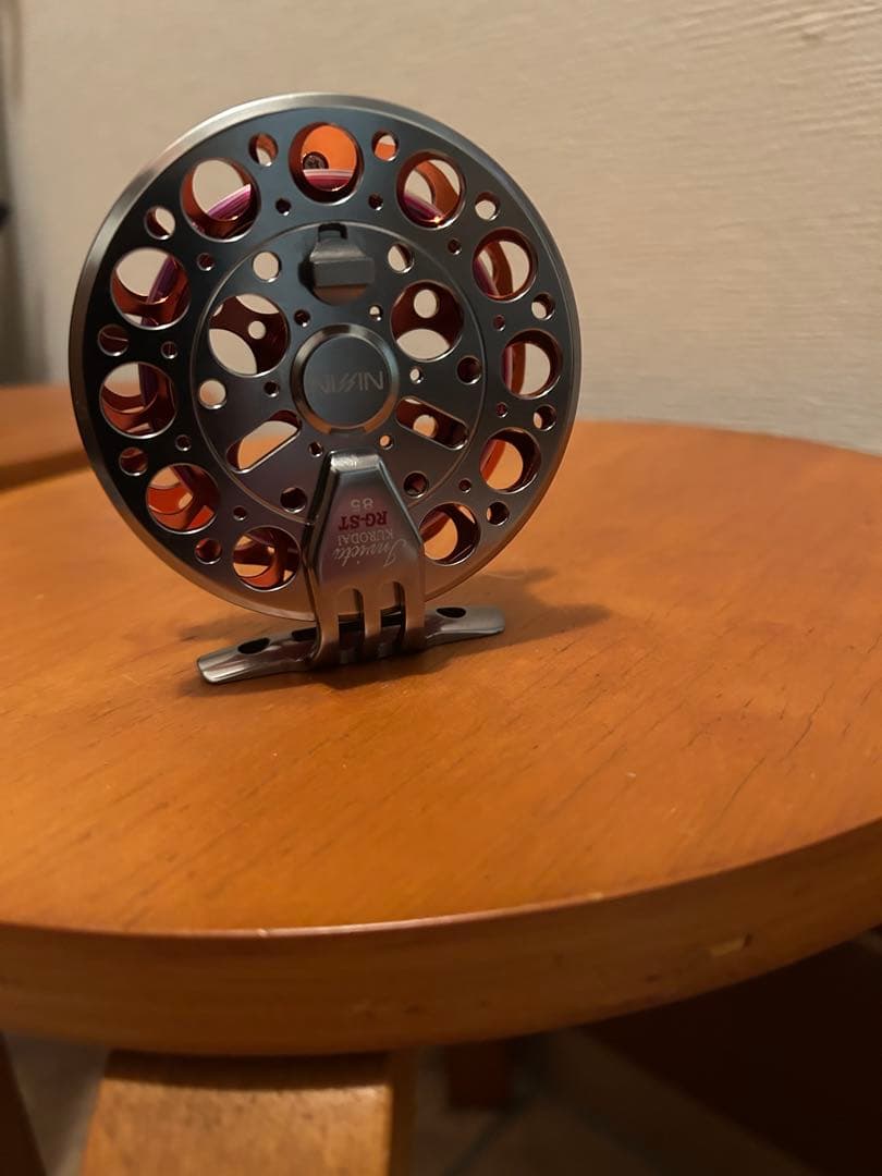 ニッシンヘチリール Invicta Kurodai RG-ST 85 リール