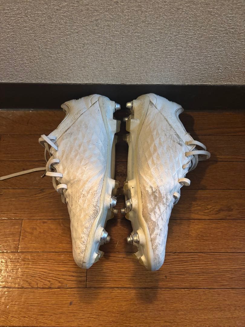 早い者勝ち!! ナイキ 27cm ティエンポ レジェンド8 SG
