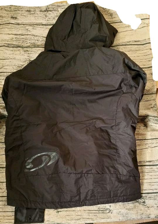 Salomon サロモン　スキージャケット　黒