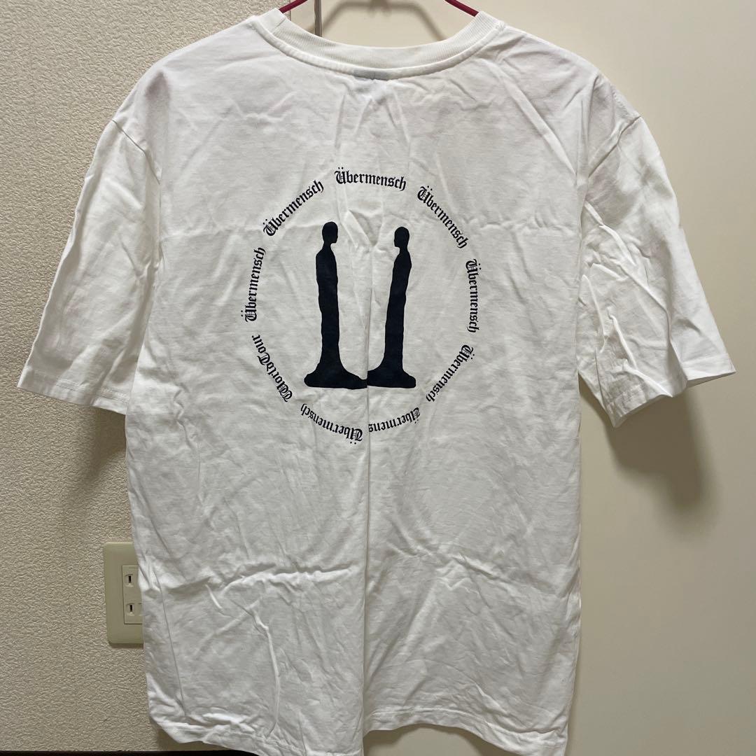 G-DRAGON ジヨン Übermensch 公式ホワイトTシャツ
