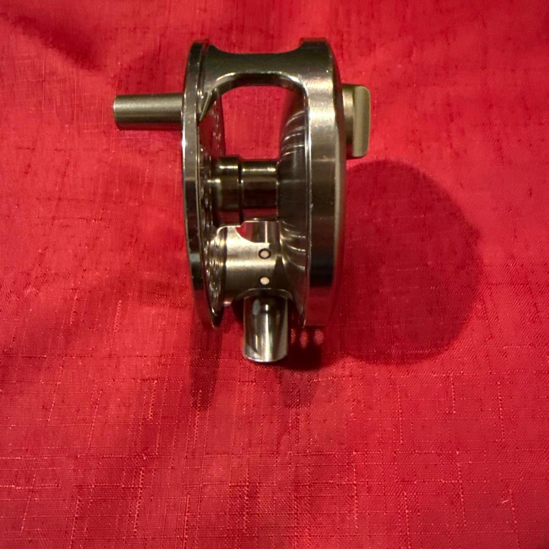 Daiwa Alltmor 200D フライリール