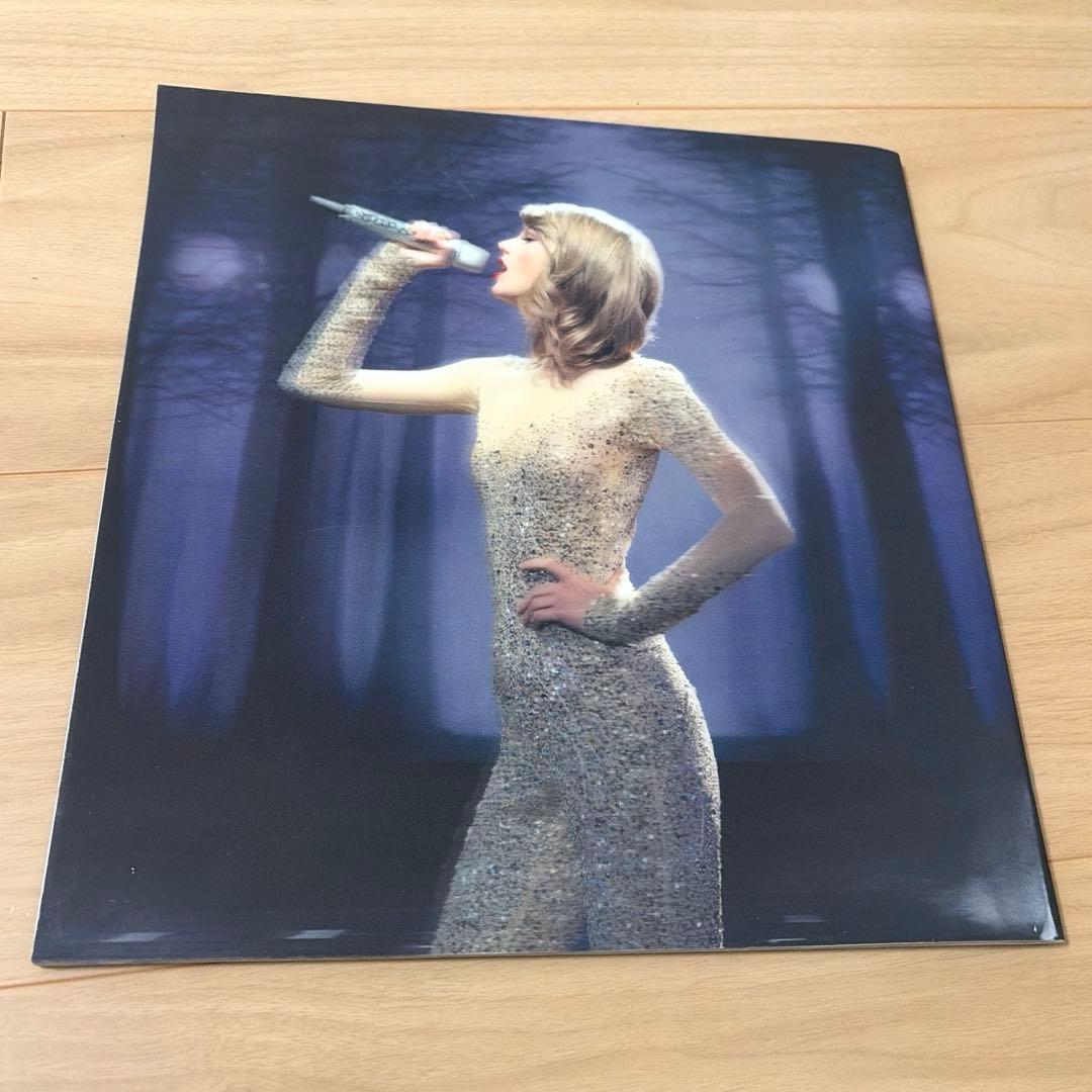 TAYLOR SWIFT 1989 WORLD TOUR BOOK 公式