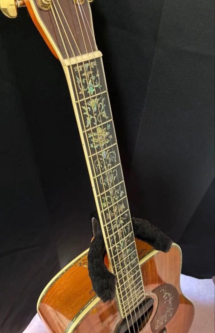 Unknown Guitar インレイギター サムズ、アントニオ工房