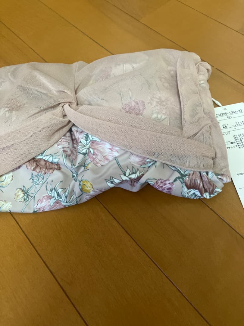 チャコット ヨガ　新品　ヨガ シアーコンビ　　アザミプリントトップ