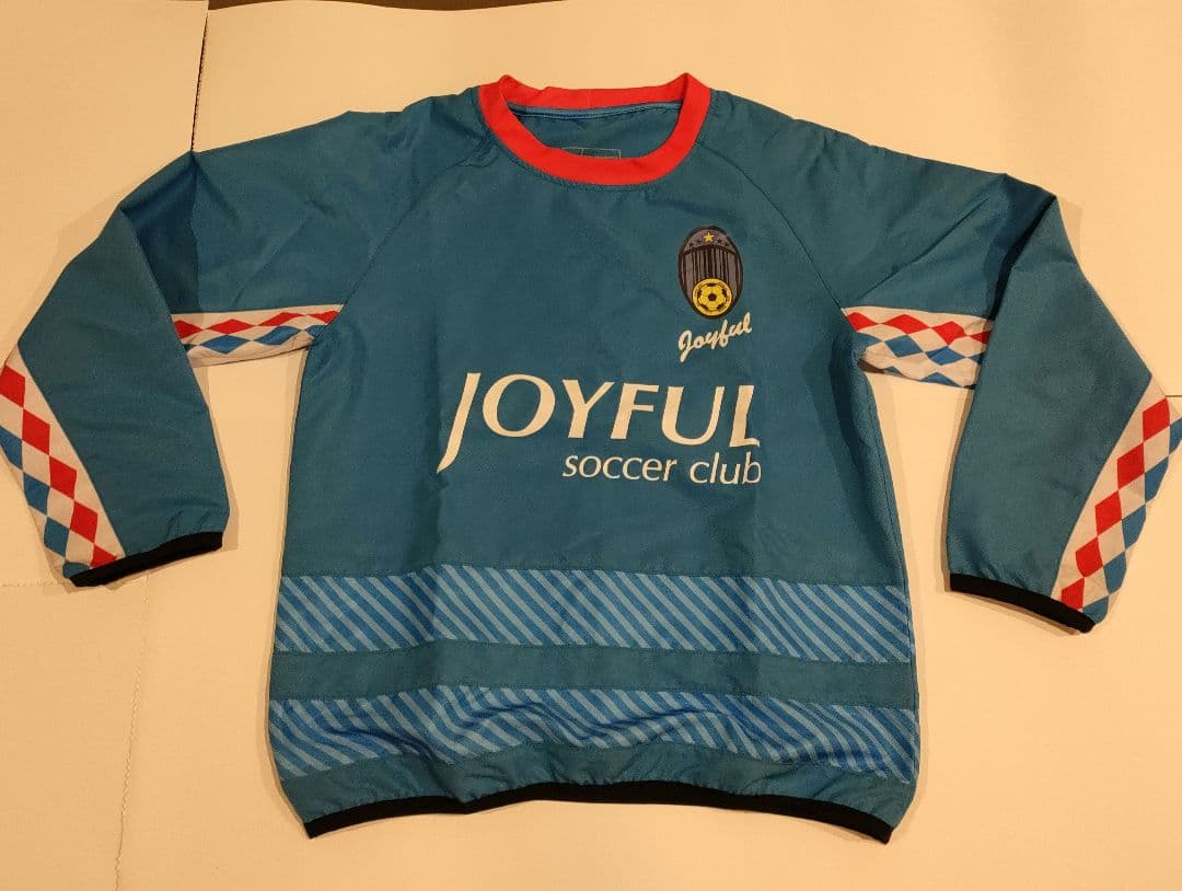 JOYFUL サッカークラブ ピステ上下 セット（新品）