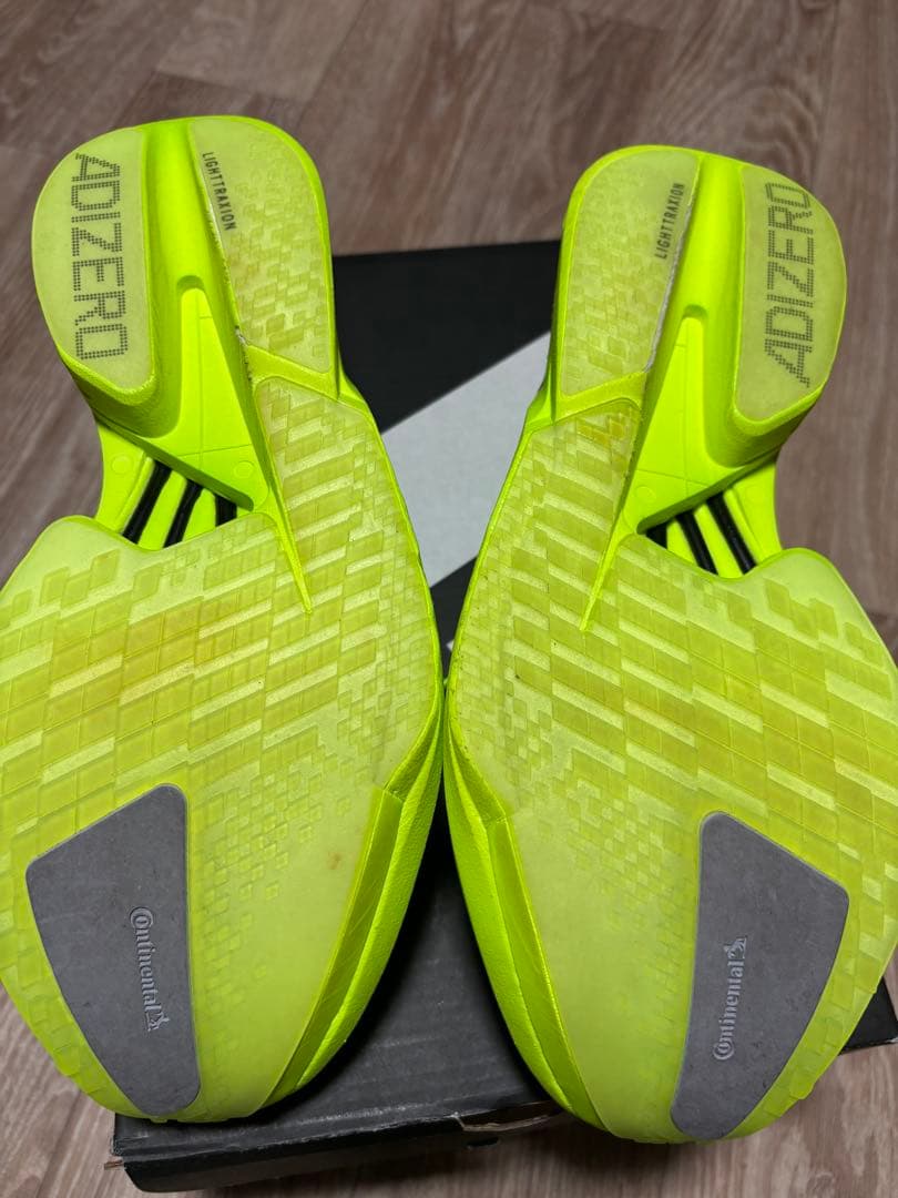 ADIDASアディオスPRO4