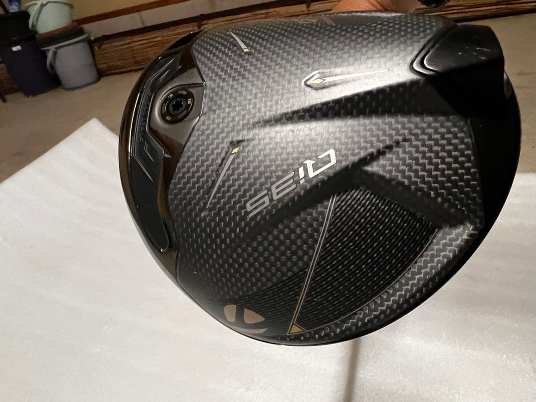 TaylorMade QI35 コアモデル 10.5°
