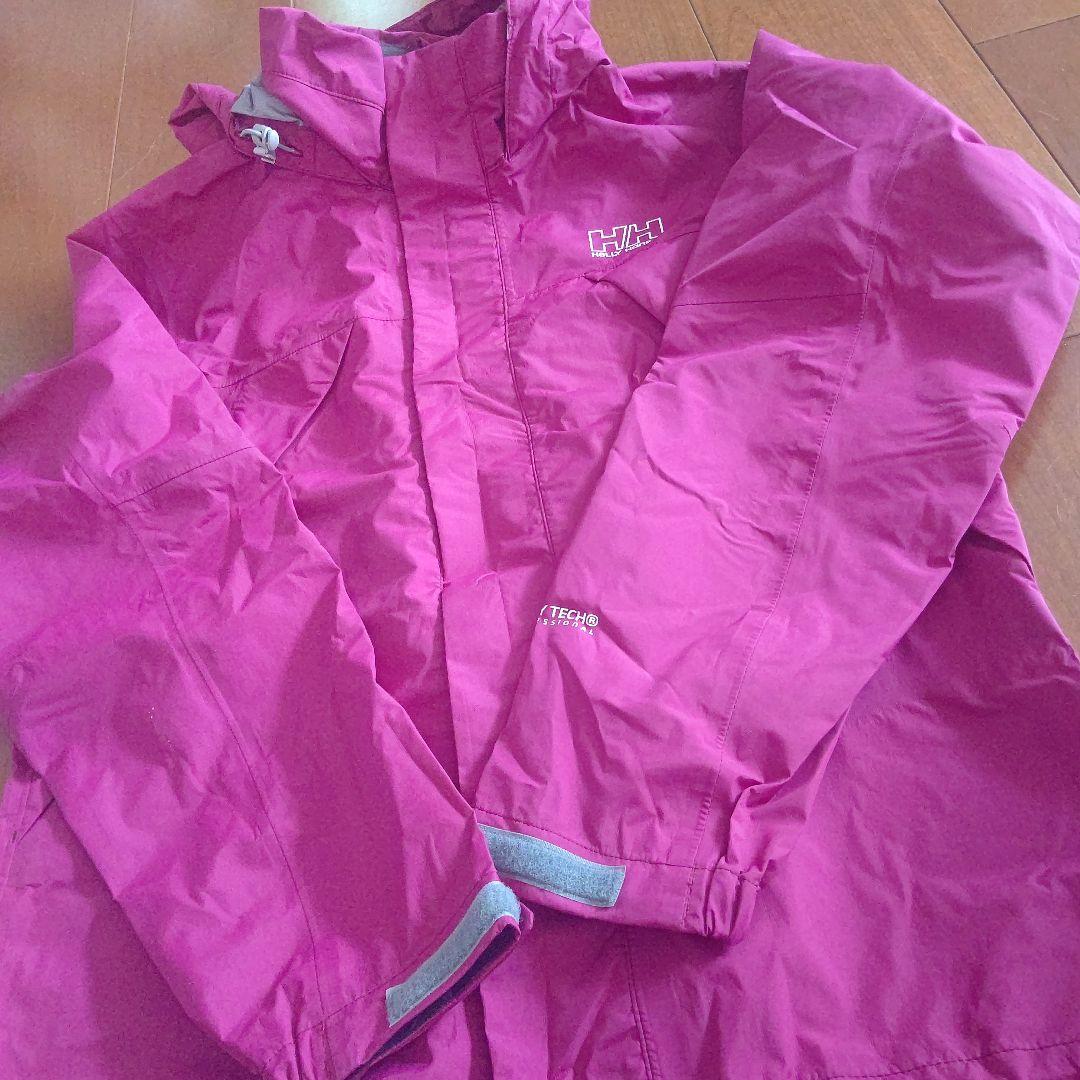 (⁠ㆁ⁠ω⁠ㆁ⁠) ✨美品カッパ登山 キャンプ防寒災害の際の御守り梅雨✨