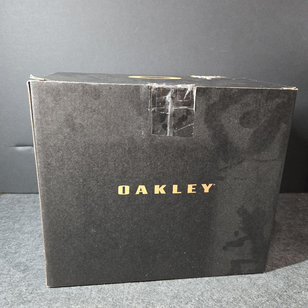 OAKLEY ヘルメット