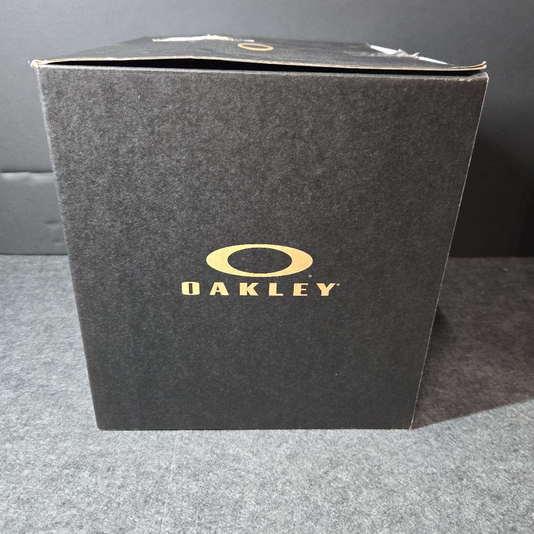 OAKLEY ヘルメット