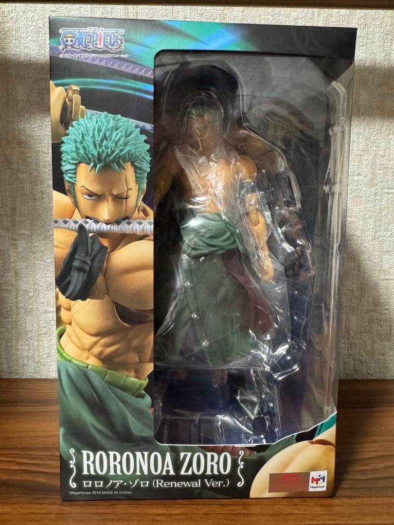 ワンピース　ヴァリアブルアクションヒーローズ　ロロノア・ゾロ　フィギュア
