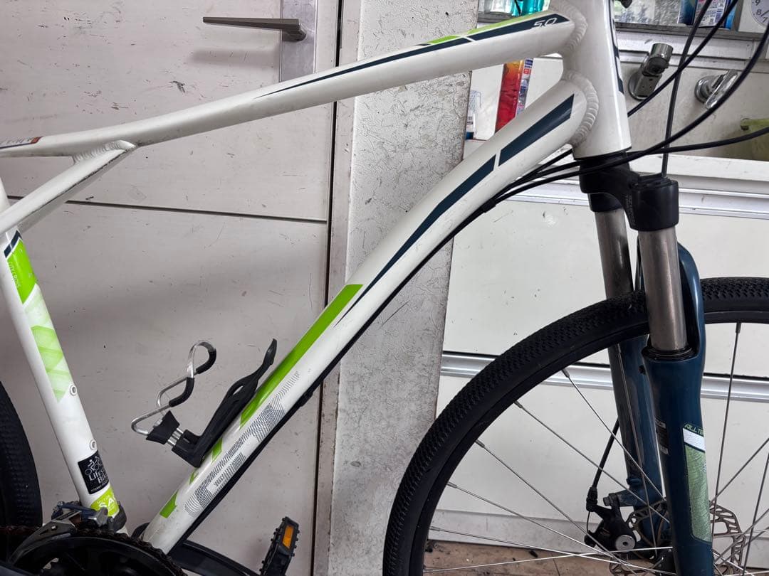 GT Bicycles のクロスバイク（マウンテンバイク）TRANSEO 5.0