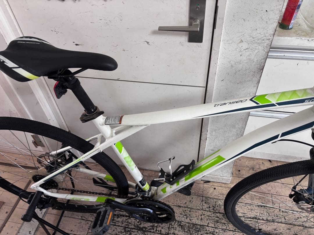 GT Bicycles のクロスバイク（マウンテンバイク）TRANSEO 5.0