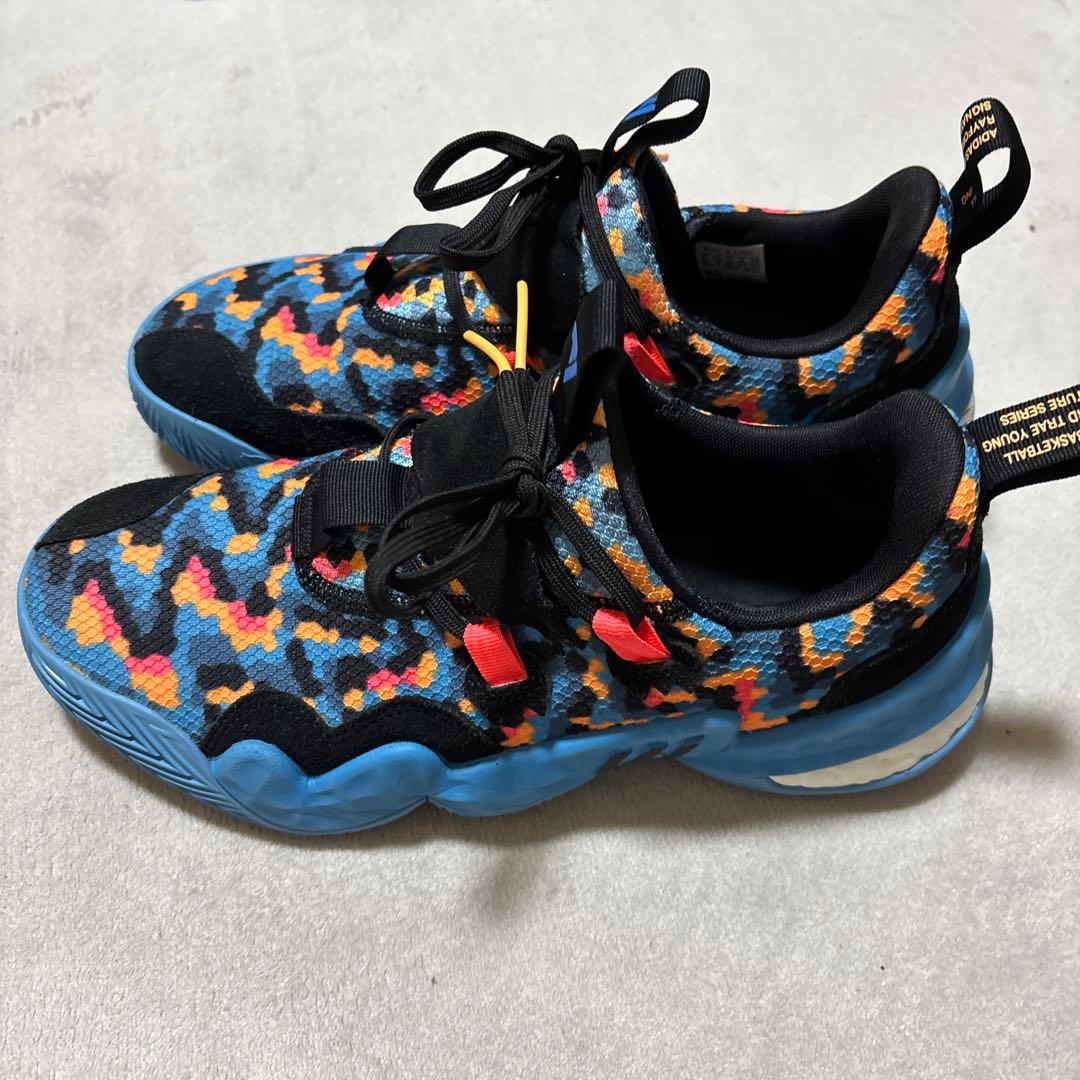 adidasバスケットボールシューズ TRAE YOUNG,1