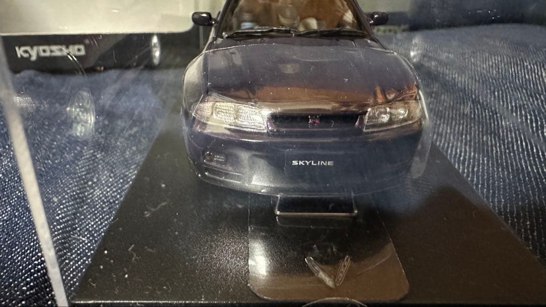 kyosho 1/43 NISSANスカイラインGT-R(BCNR33)1995