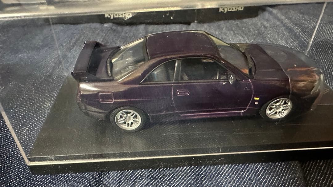 kyosho 1/43 NISSANスカイラインGT-R(BCNR33)1995