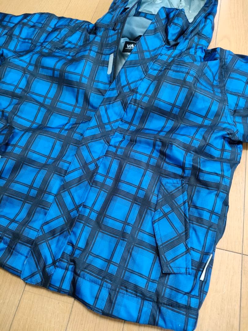 スキーウェア　子供4点セット　上着　パンツ　グローブ　ニット帽