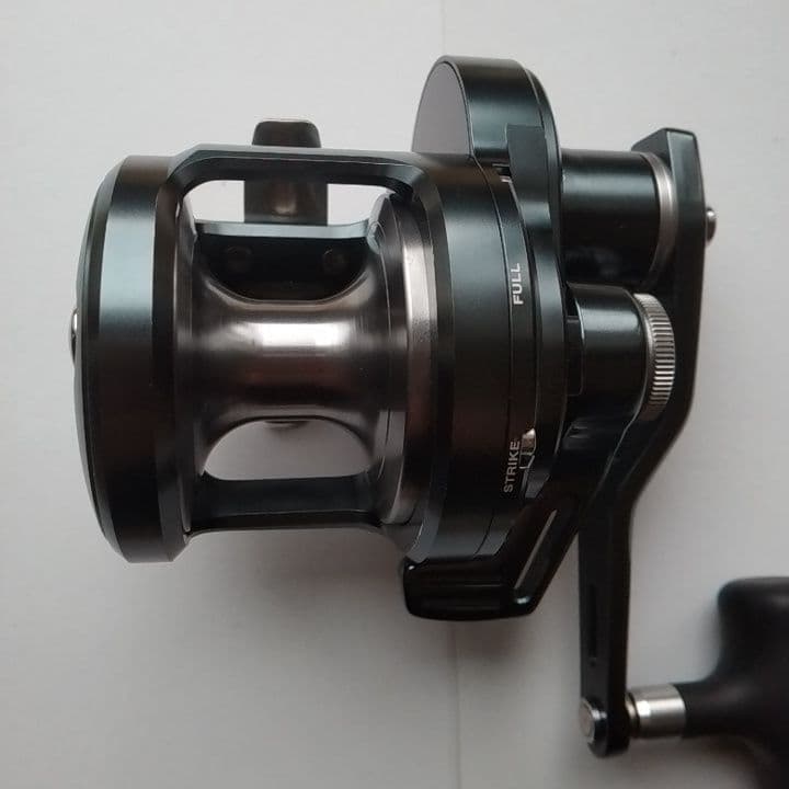 シマノ24オシアジガー LD 2500MG 右巻