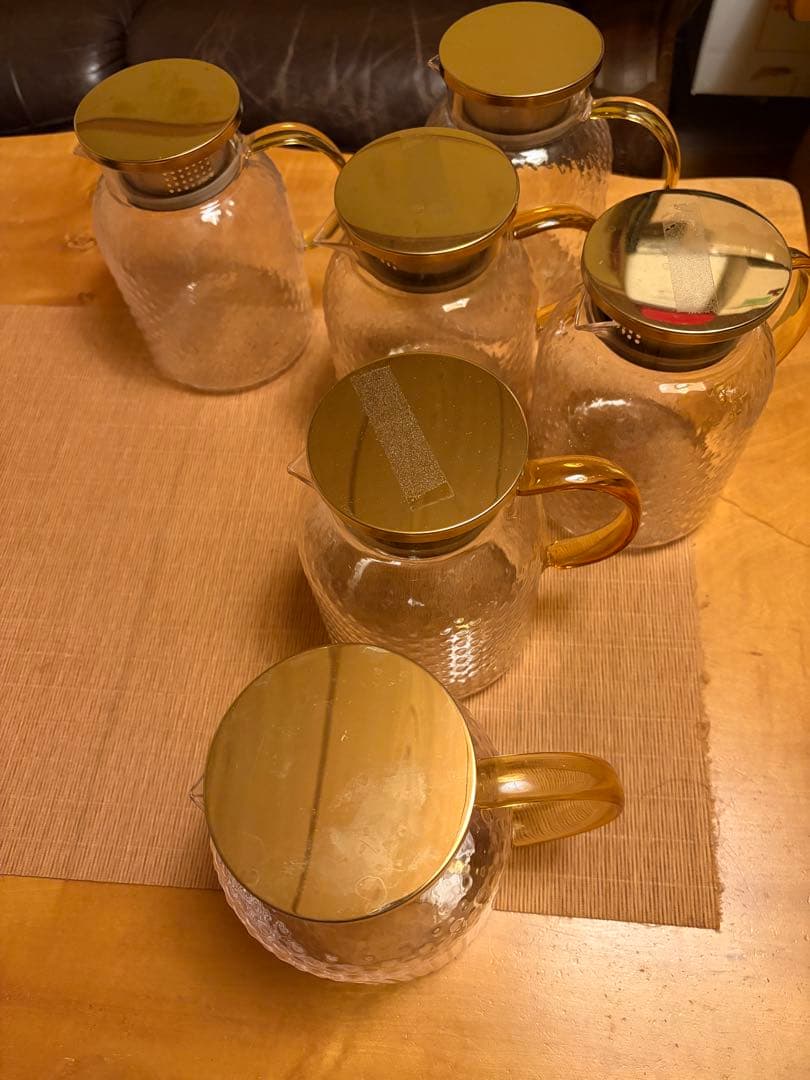 ガラスピッチャー　冷水ポット　6個セット ゴールド蓋