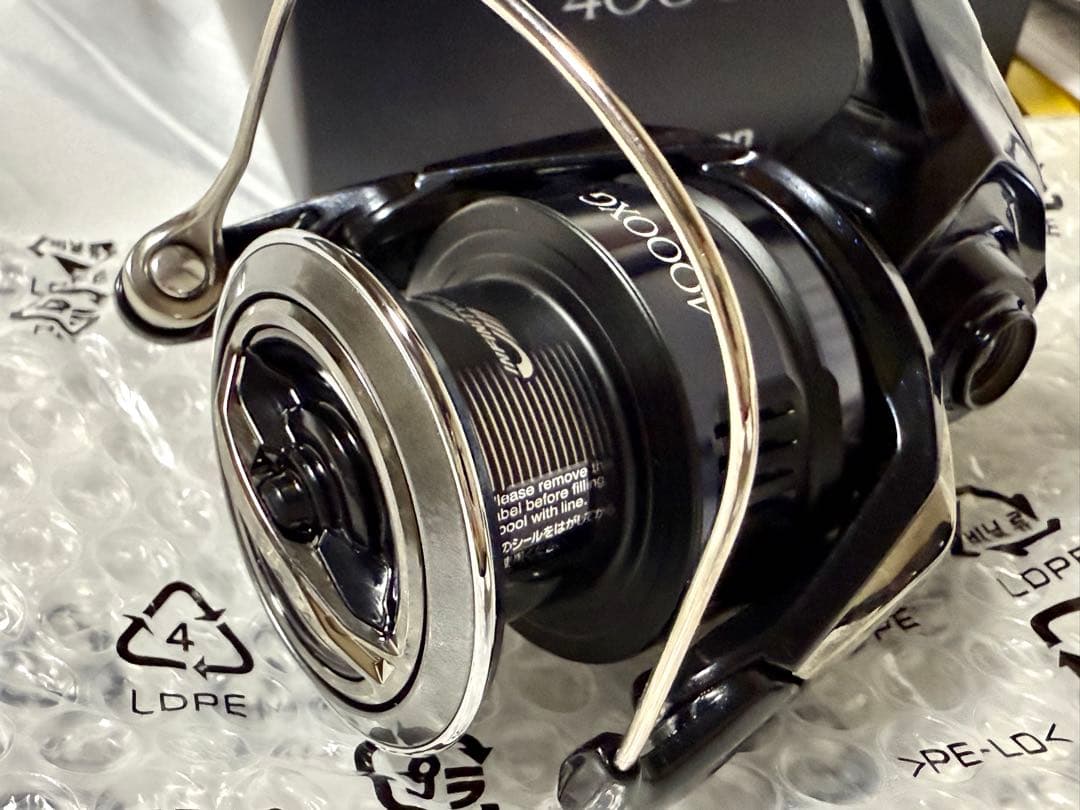 SHIMANO 25ツインパワーXD 4000XG 新品・未使用