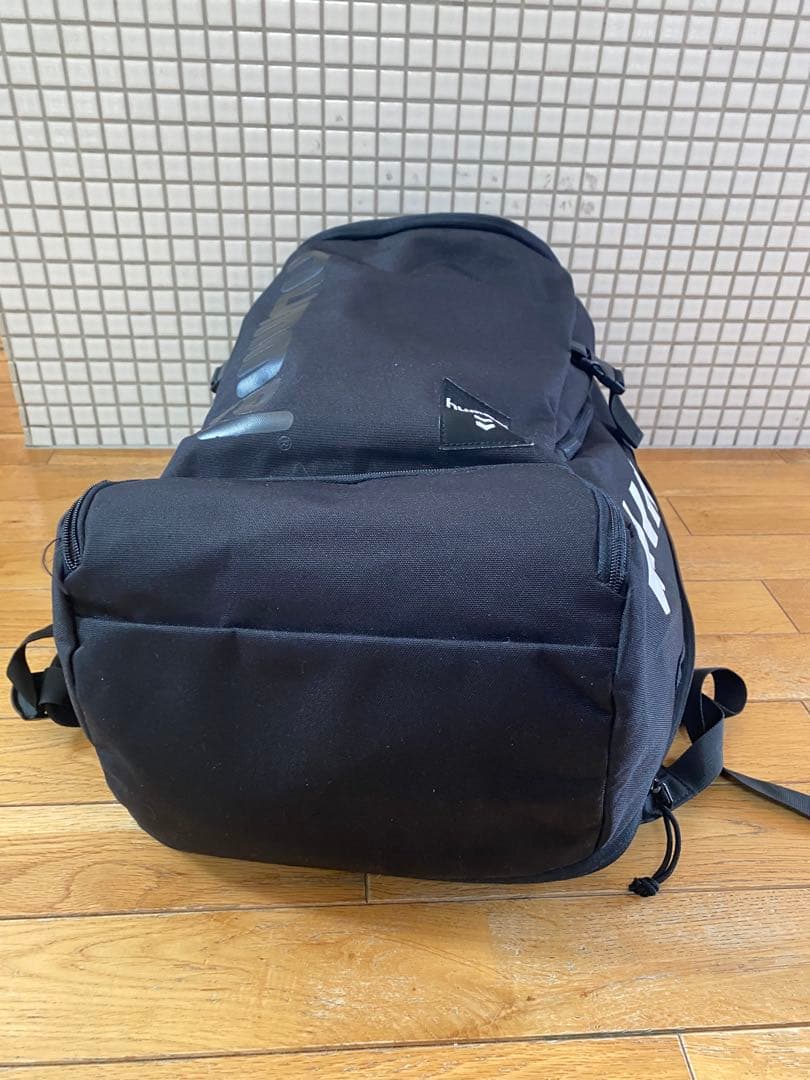 hummel（ヒュンメル）拡張型・保冷保温バックパック　リュック　ブラック