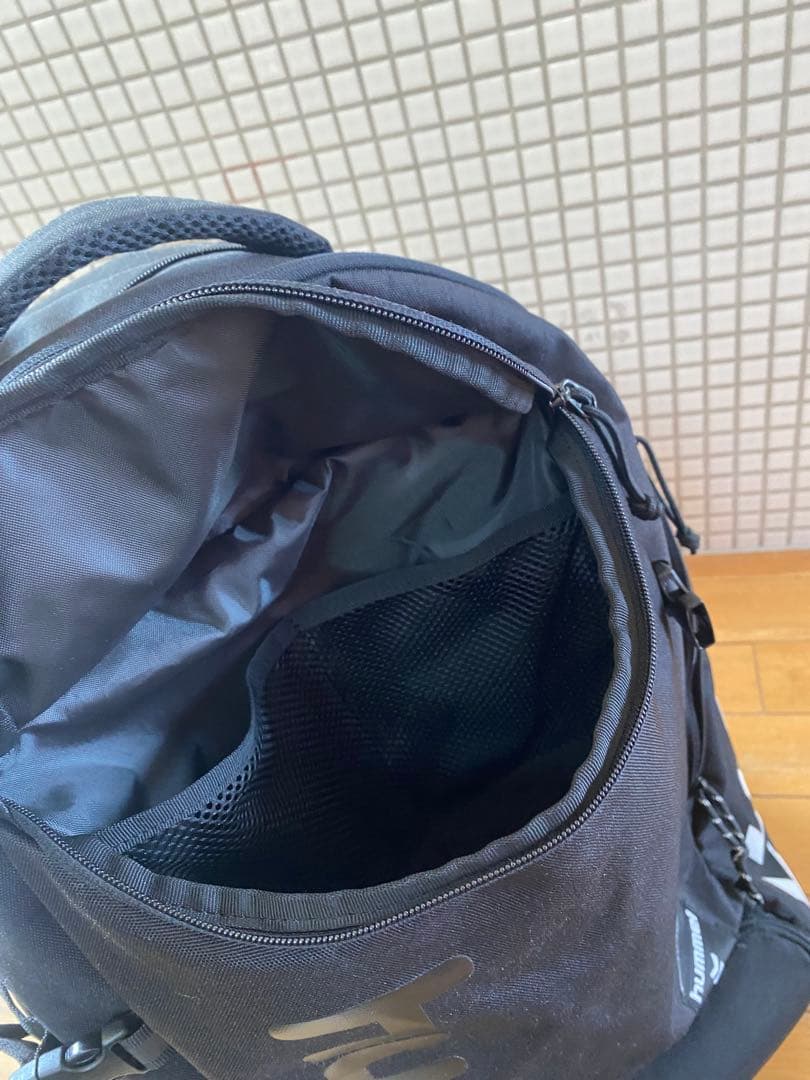 hummel（ヒュンメル）拡張型・保冷保温バックパック　リュック　ブラック