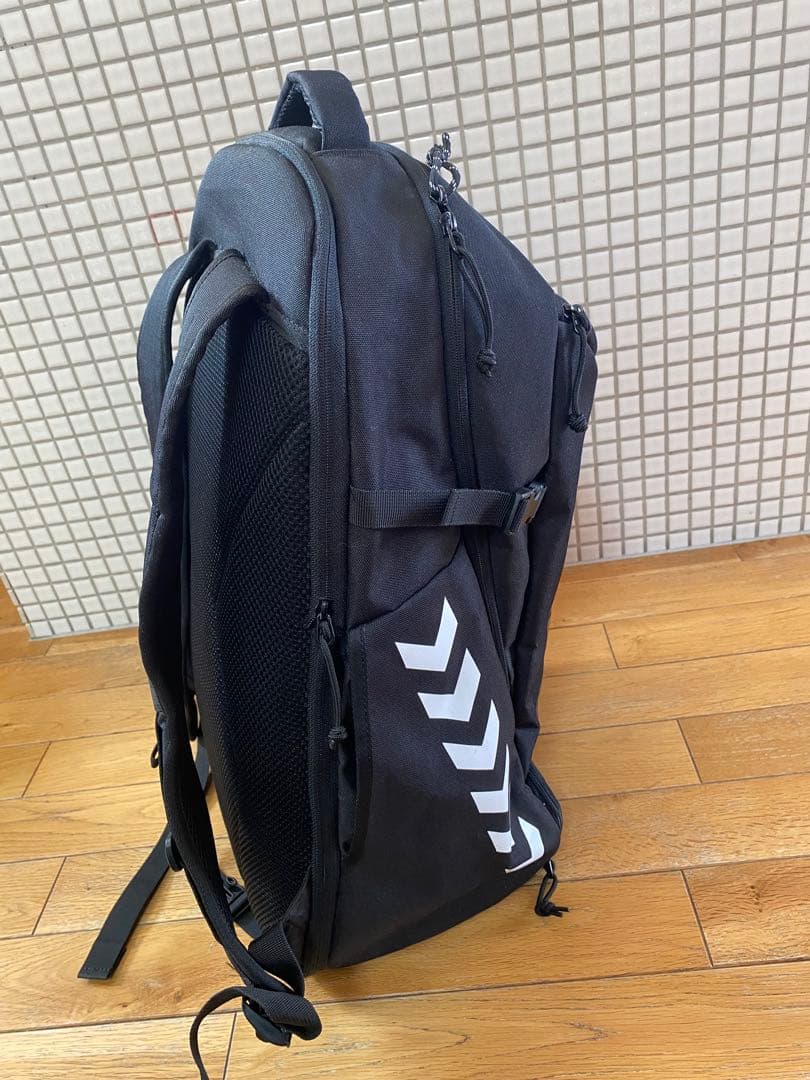 hummel（ヒュンメル）拡張型・保冷保温バックパック　リュック　ブラック