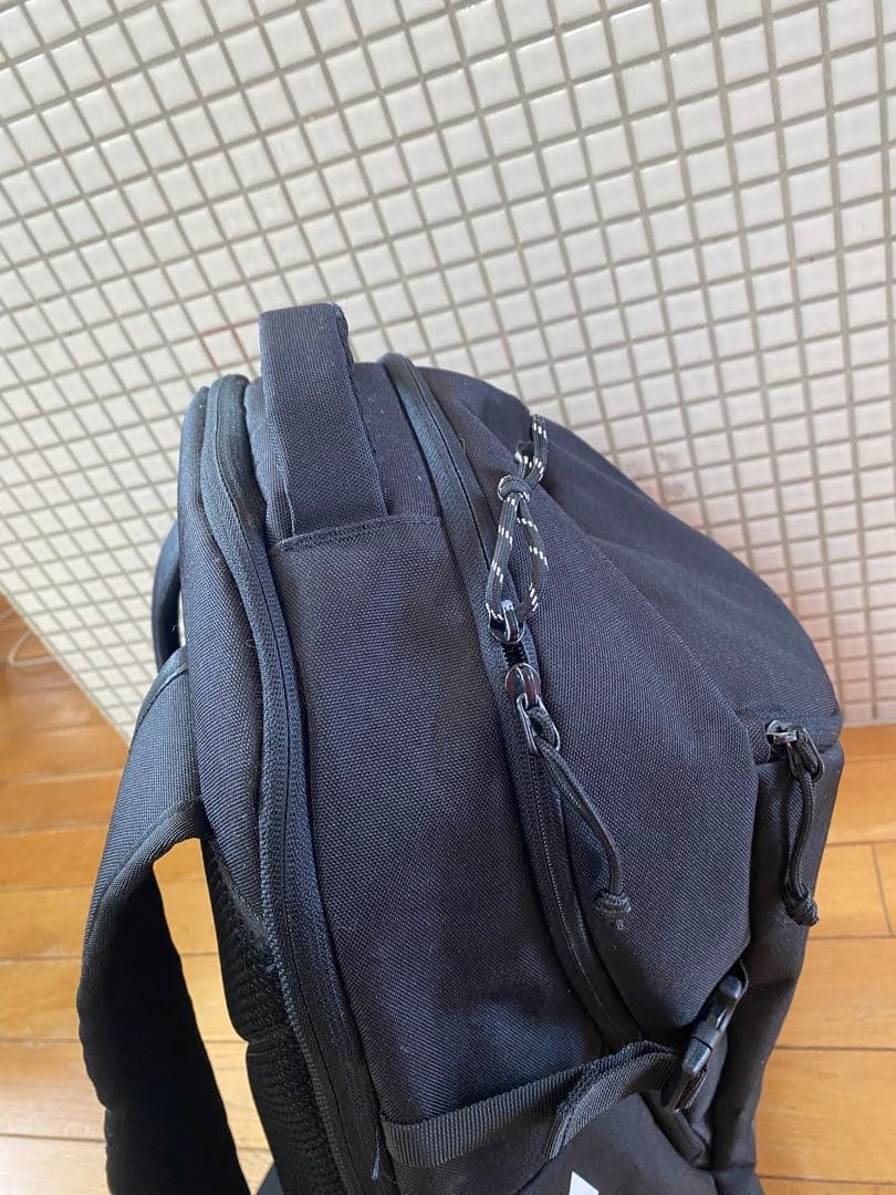hummel（ヒュンメル）拡張型・保冷保温バックパック　リュック　ブラック