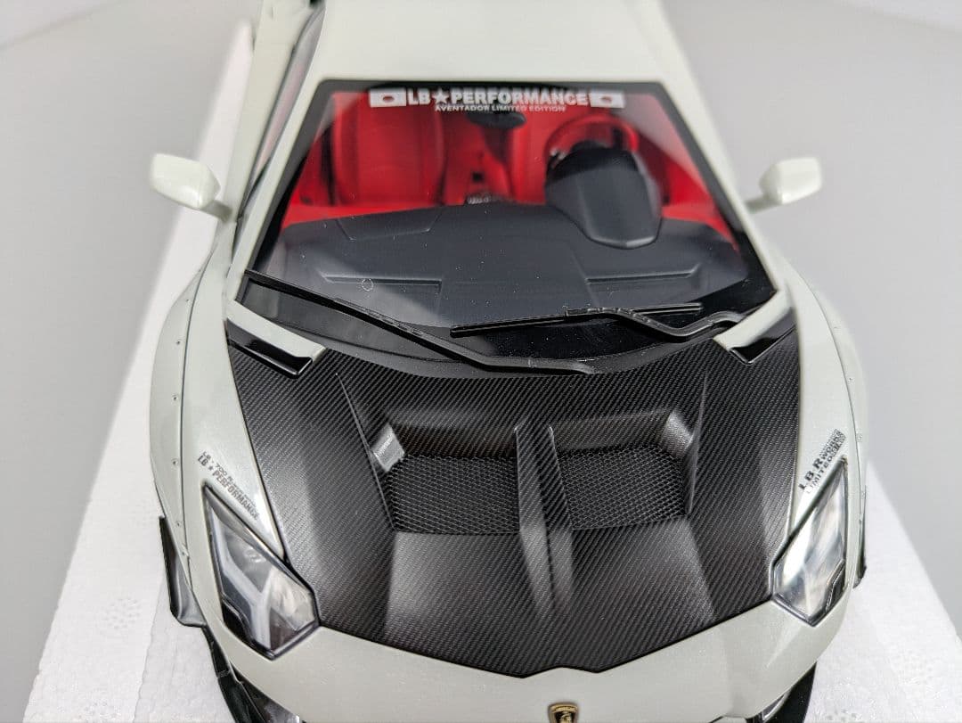 1/18 ミニカー ランボルギーニ アヴェンタドール リバティウォーク Aa