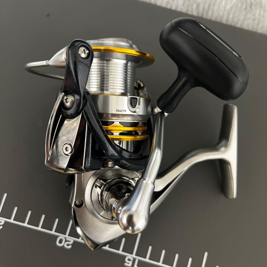 美品　ダイワ EM MS 4000H