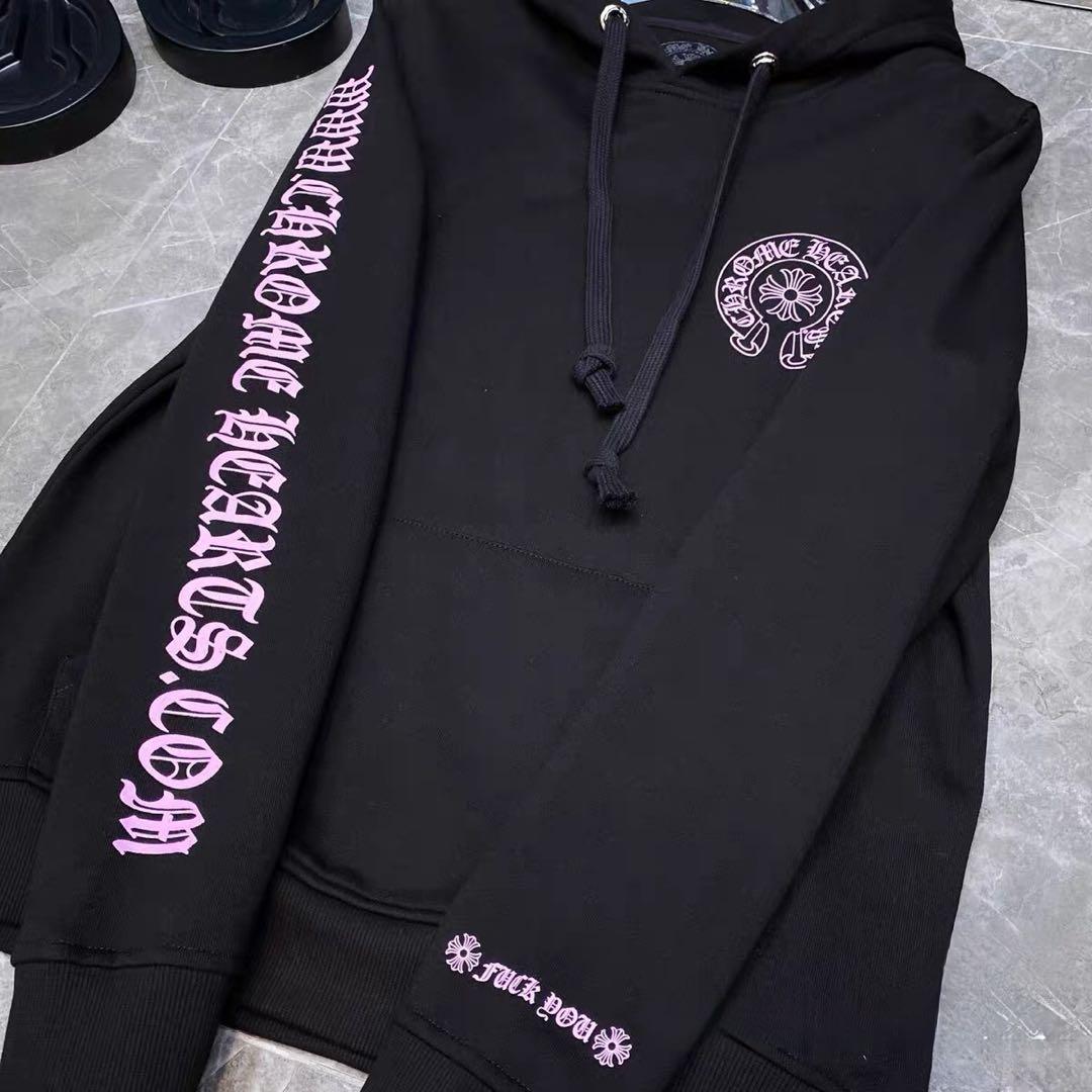 ブラック プリント入り プルオーバーＨＥＡＲＴＳ
