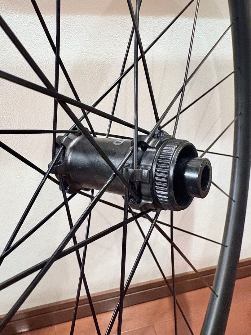 CRD-351 DT Swissハブ 35mm カーボンホイール【走行3km】