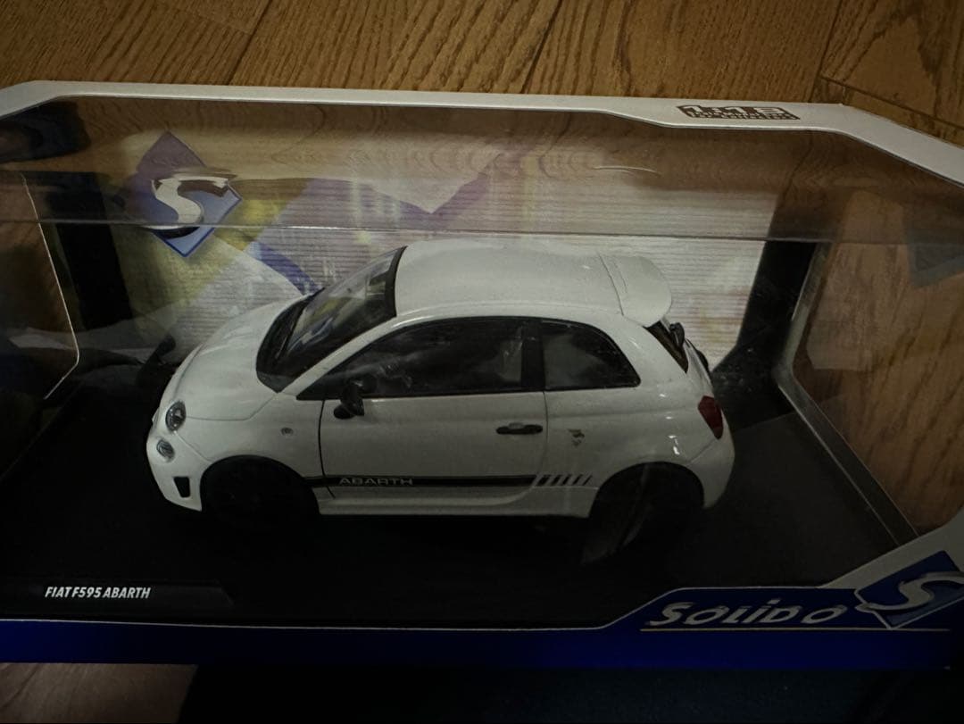 フィアットABARTH 500 1/18 スケールミニカー追加3台値下