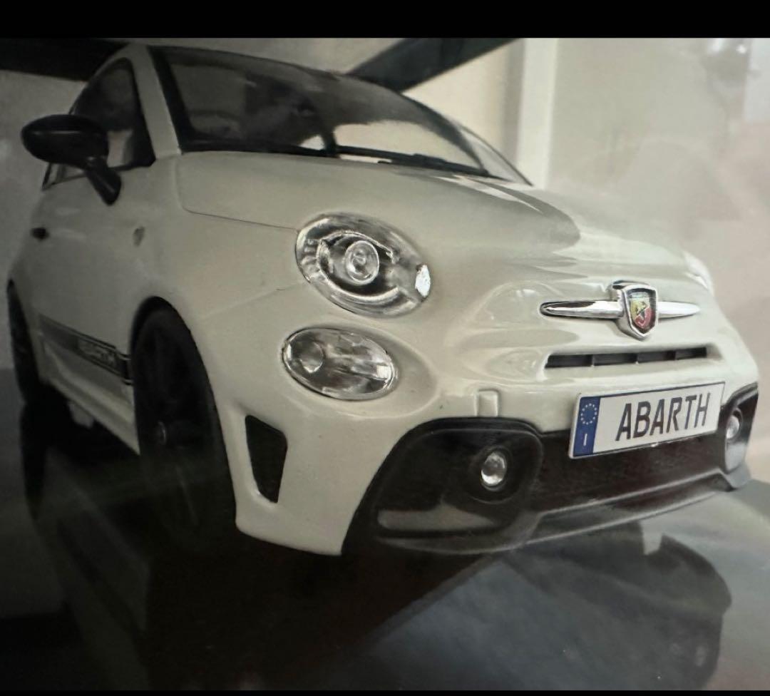 フィアットABARTH 500 1/18 スケールミニカー追加3台値下