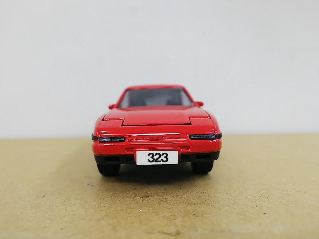 マツダ特注　ヨネザワ ダイヤペット マツダ323 赤 ダイキャストミニカー