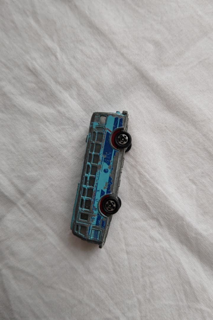 トミカ 青色バス ミニカー