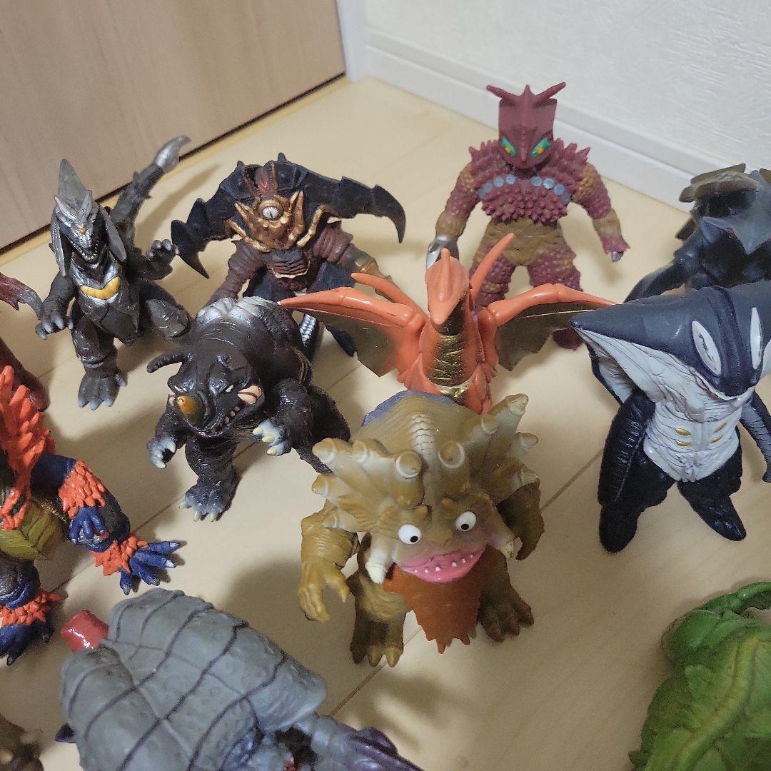 怪獣ソフビ まとめ売り