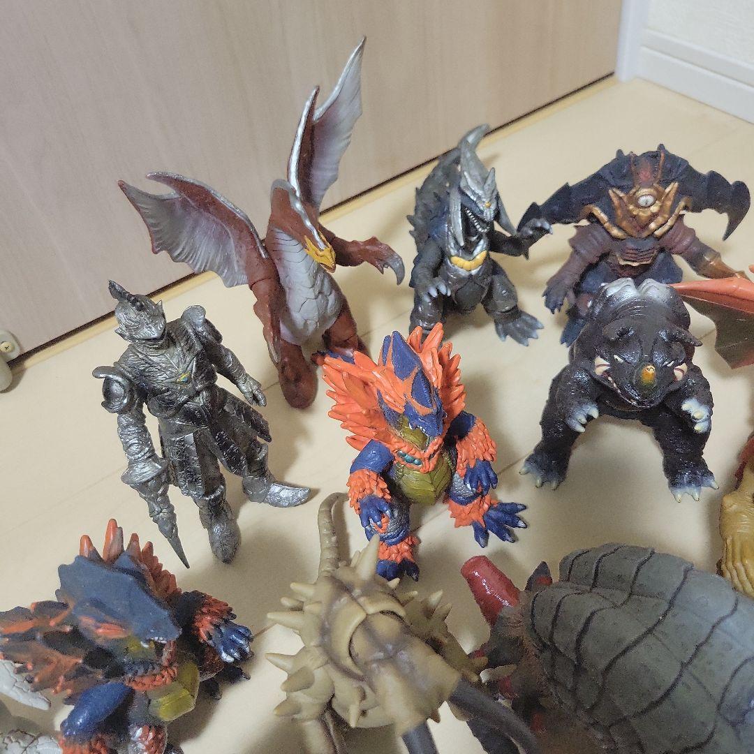 怪獣ソフビ まとめ売り