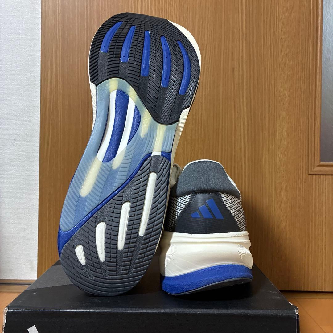 新品　アディダス ランニングシューズ　スーパーノヴァ ライズM 29.5cm
