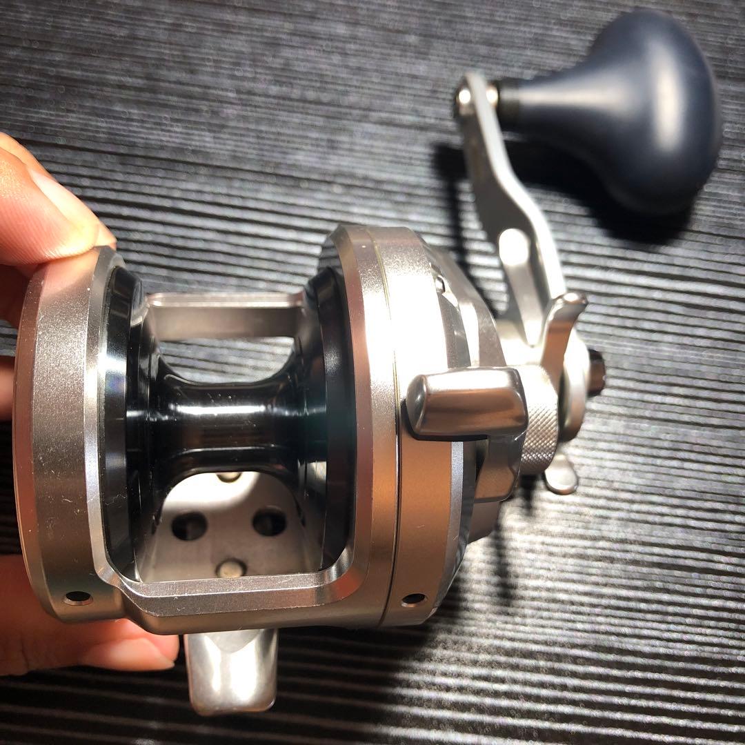 SHIMANO MEGA JIGGER ベイトリール