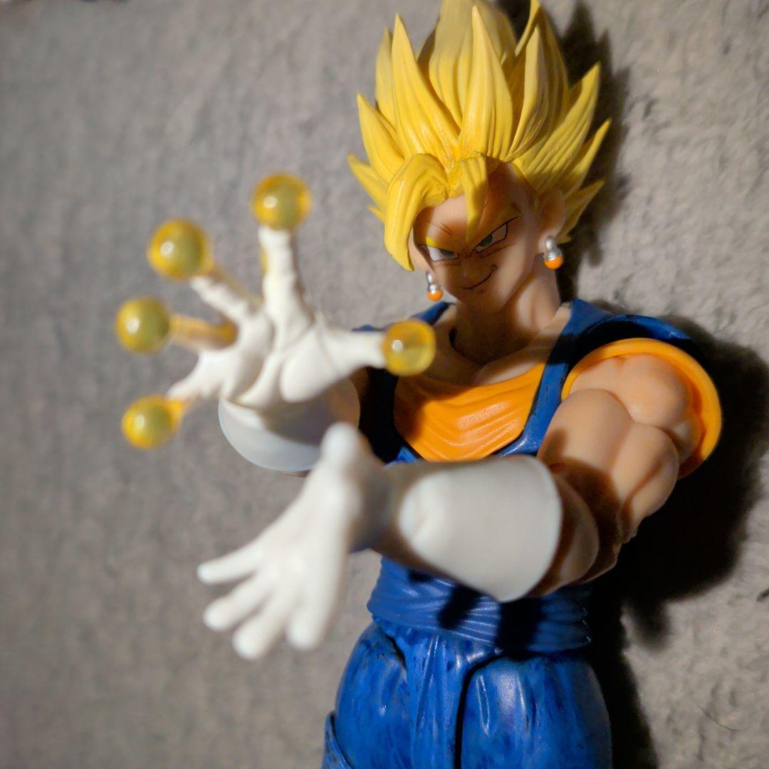 octoysベジット&Tonsenarttoys Kamione ゴジータ